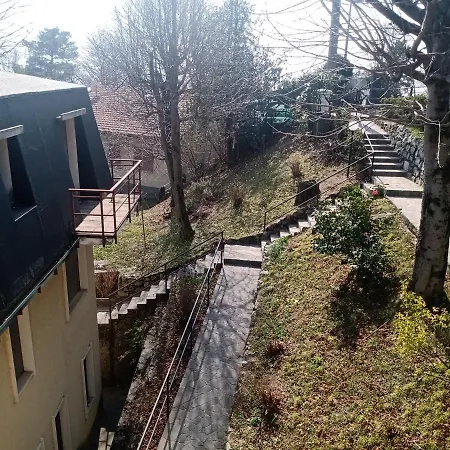 Casa Vacanze Al Faro * Brunate